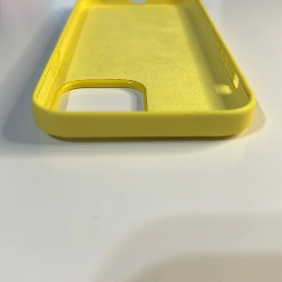 Apple iPhone 13 Pro Max Silicone Case - Yellow - Picture 4 of 8